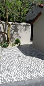 Fez Inspires a Moroccan-Themed Cement Tile Patio