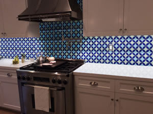 Geometrical Circle Tile Adds Modern Twist to Kitchen Backsplash