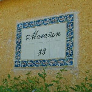 Spanish Custom Signs & Monuments